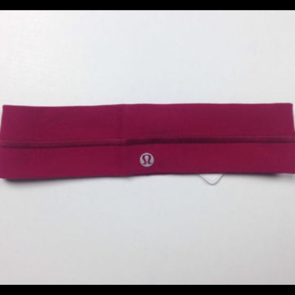 Fly away tamer II lululemon headband in maroon